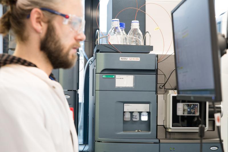 Liquid Chromatography /LC/